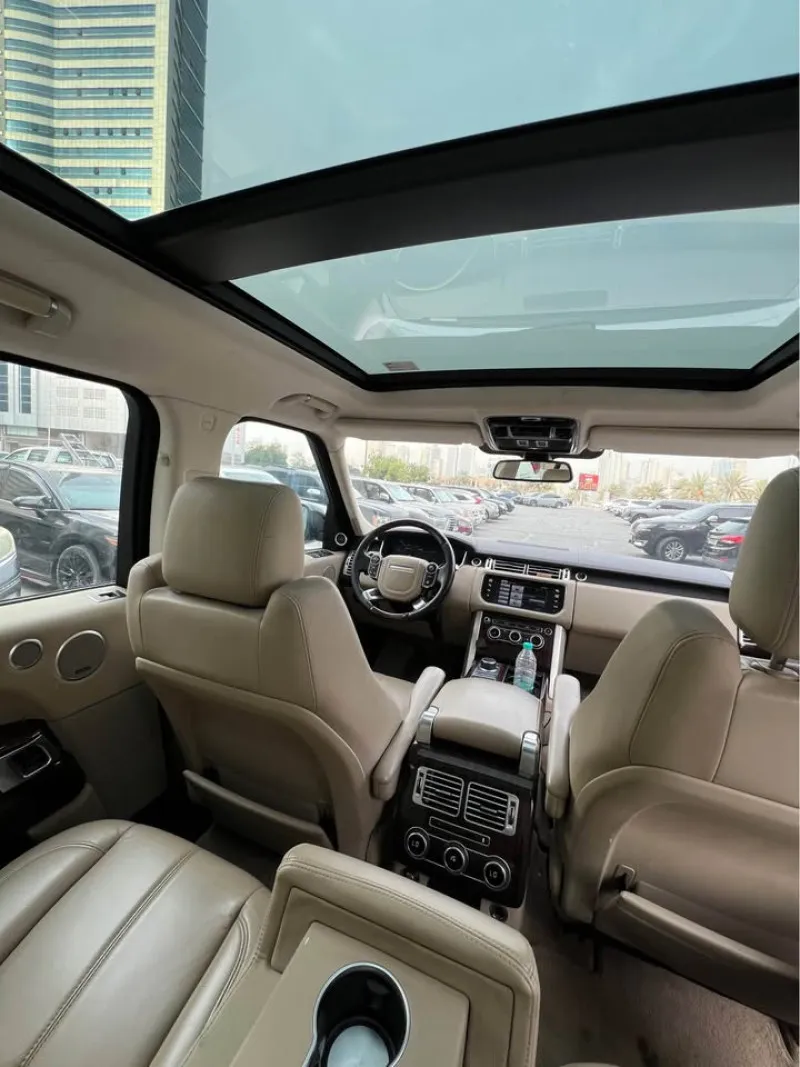 2014 لاند روفر رينج روفر in Dubai