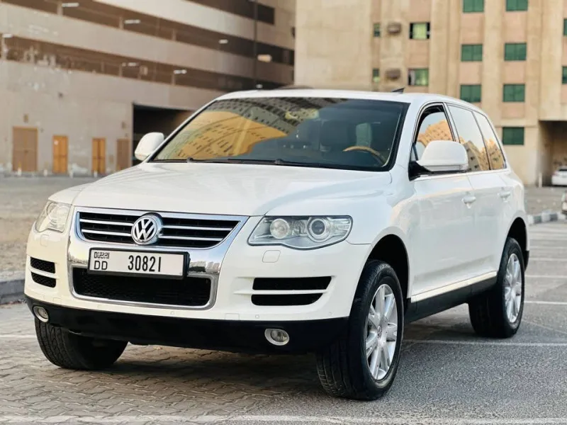 2010 Volkswagen Touareg in Dubai