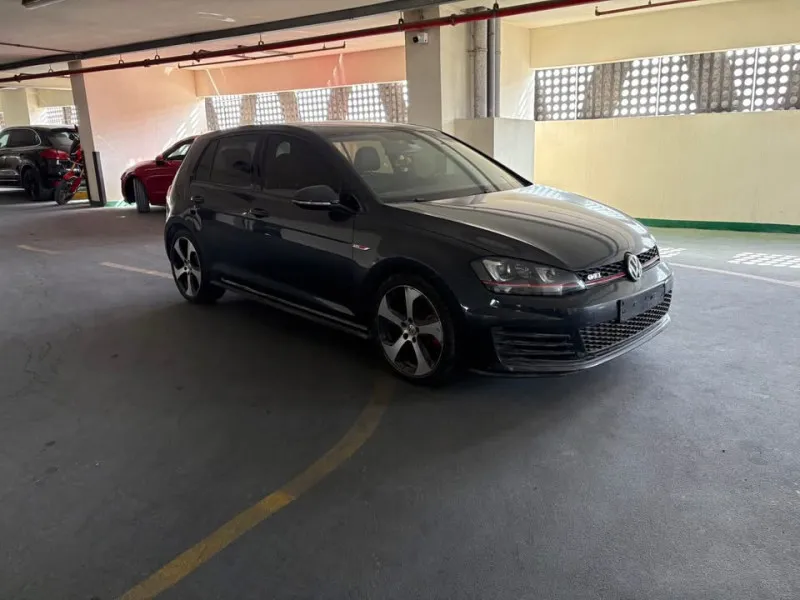 2015 Volkswagen Golf in Dubai