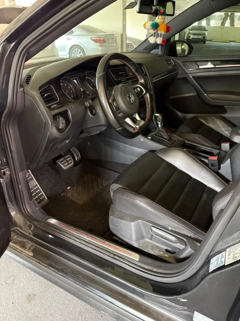 2015 Volkswagen Golf in Dubai