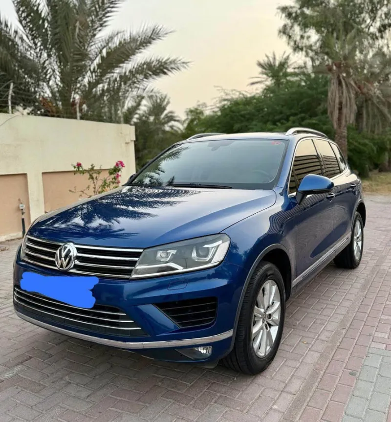 2016 Volkswagen Touareg in Dubai