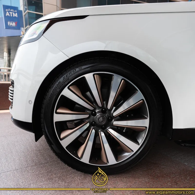 2023 Land Rover Range Rover in Dubai