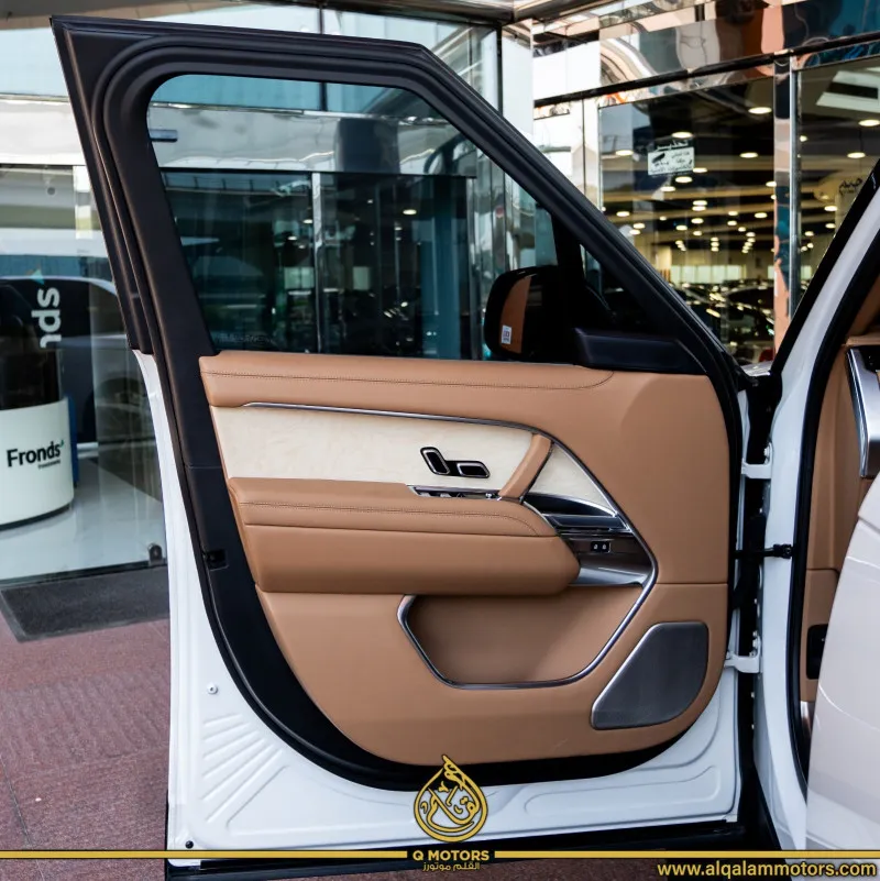 2023 Land Rover Range Rover in Dubai
