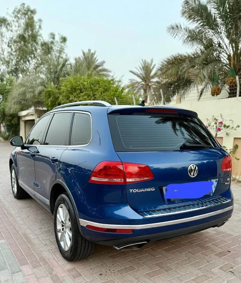 2016 Volkswagen Touareg in Dubai
