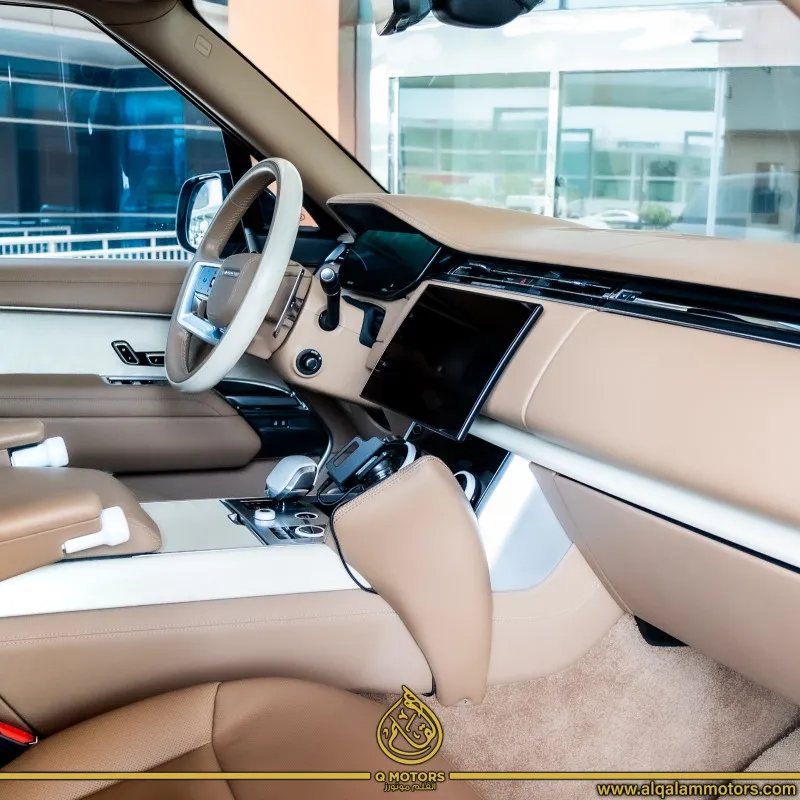 2023 Land Rover Range Rover in Dubai
