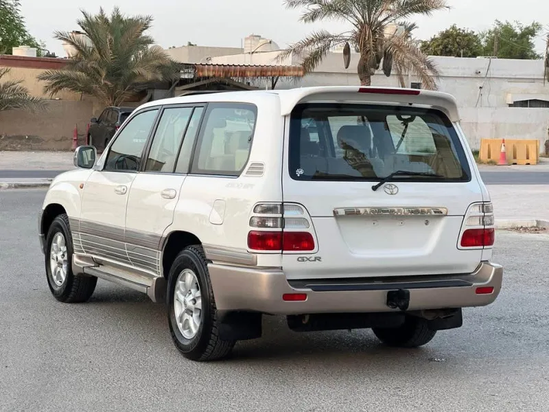 2004 Toyota Land Cruiser in Dubai