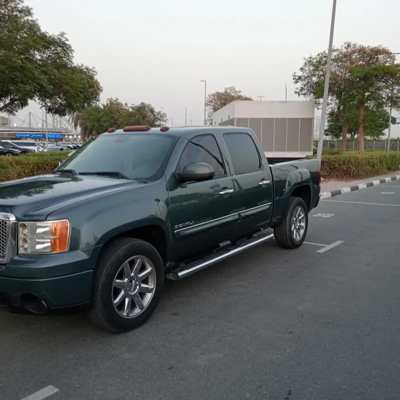 2011 GMC Sierra in Dubai