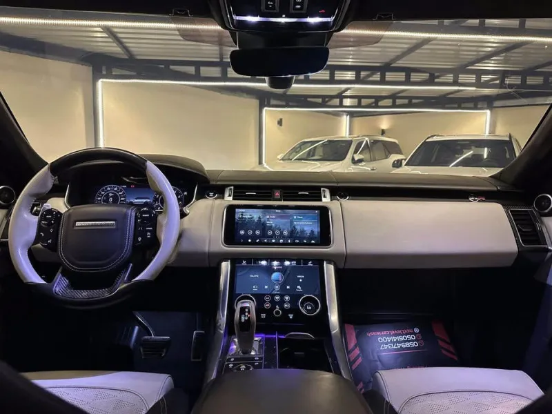 2020 Land Rover Range Rover Sport in Dubai