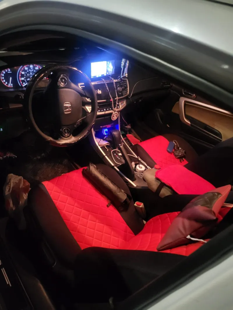 2014 هوندا أكورد in Dubai