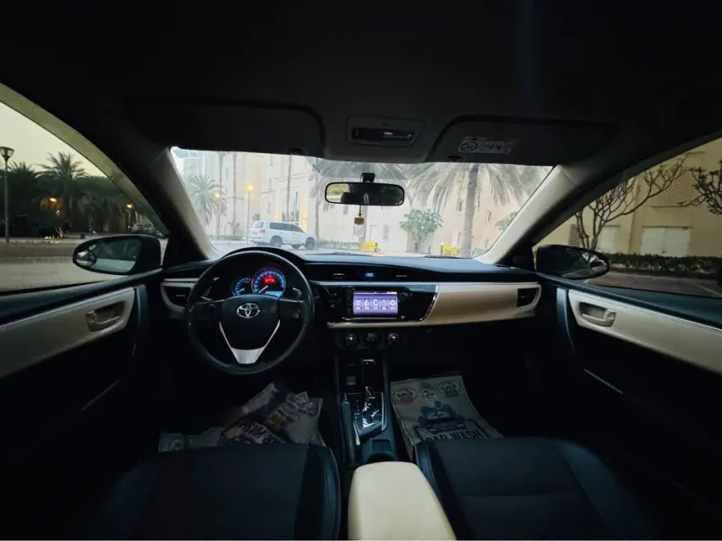 2015 Toyota Corolla in Dubai