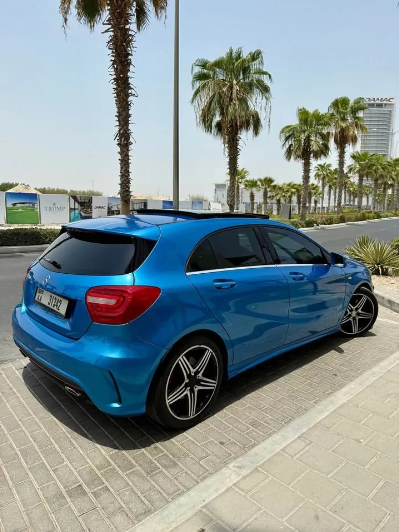 2015 مرسيدس-بنز الفئة - A in Dubai