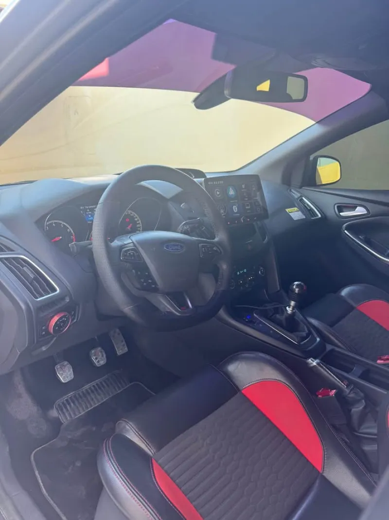 2015 Ford Focus in Dubai