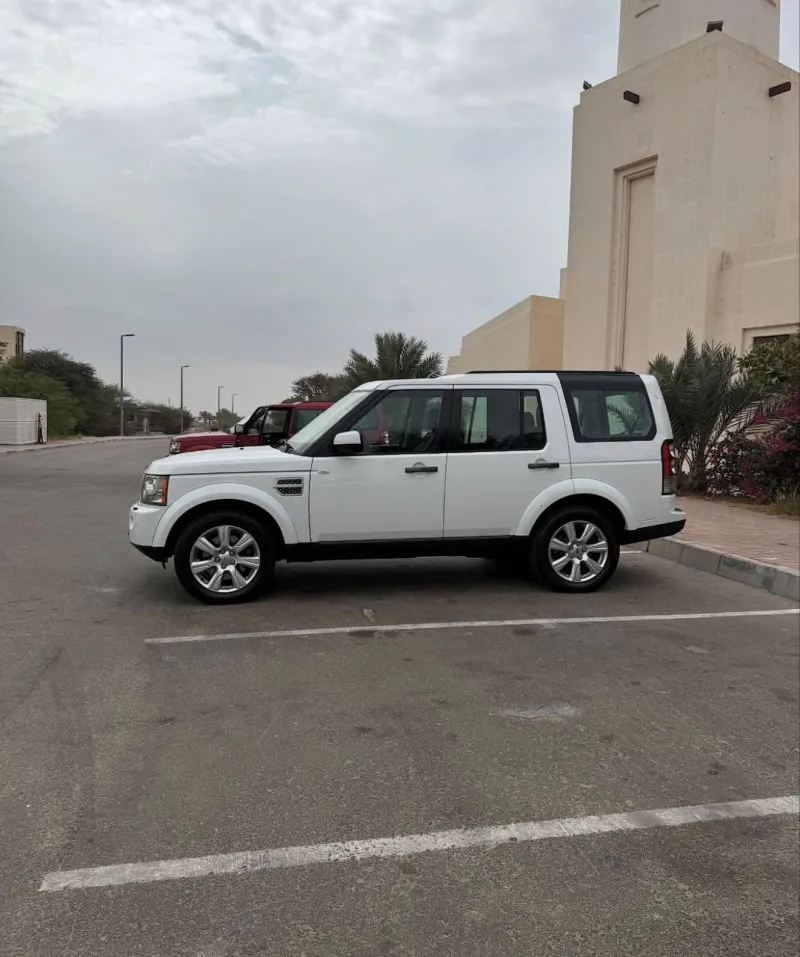 2013 لاند روفر آل آر٤ in Dubai