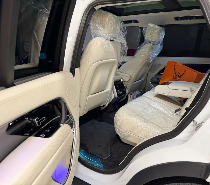 2023 Land Rover Range Rover in Dubai