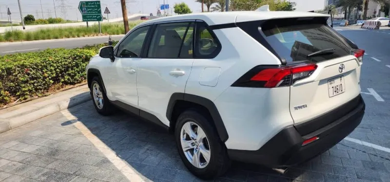 2021 تويوتا راف ٤ in Dubai