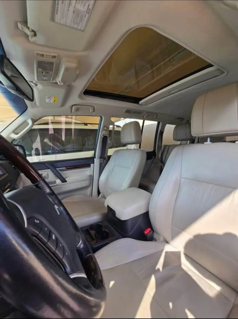 2012 Mitsubishi Pajero in Dubai