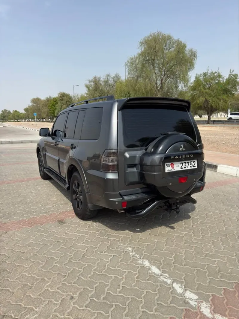 2012 Mitsubishi Pajero in Dubai