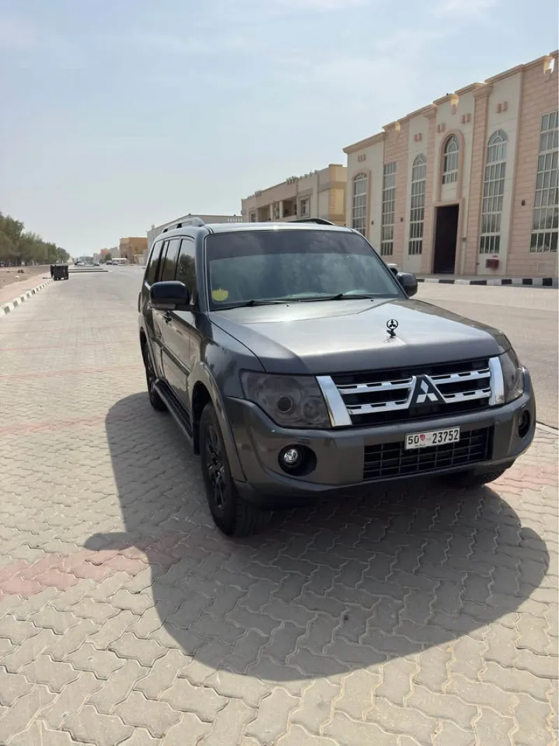 2012 Mitsubishi Pajero in Dubai