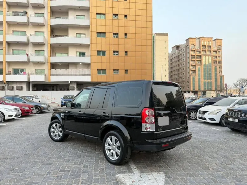 2014 Land Rover Discovery in Dubai