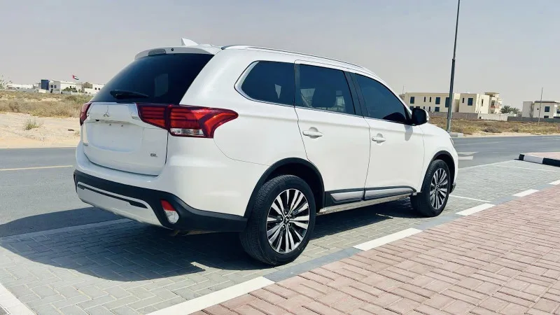 2020 Mitsubishi Outlander in Dubai