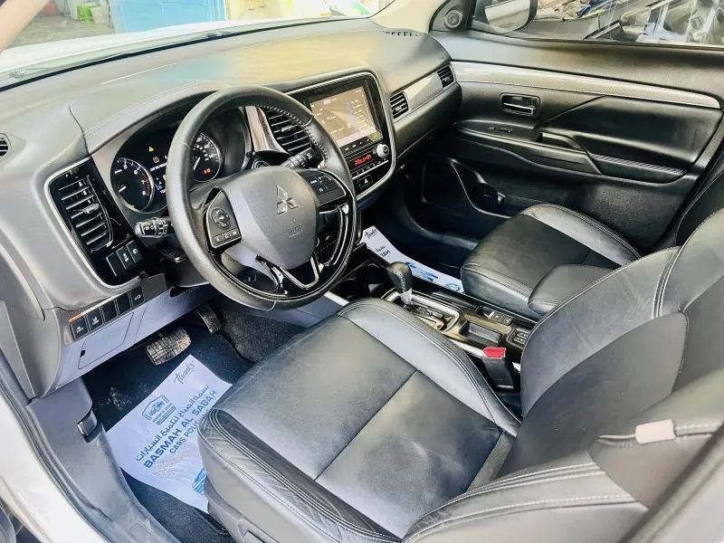 2020 Mitsubishi Outlander in Dubai