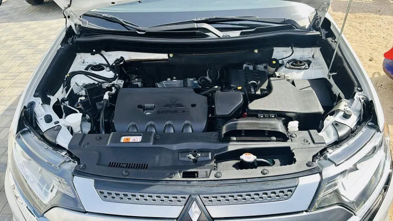2020 Mitsubishi Outlander in Dubai