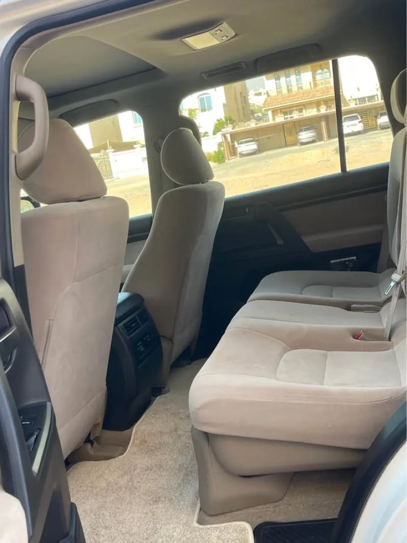 2011 Toyota Land Cruiser in Dubai