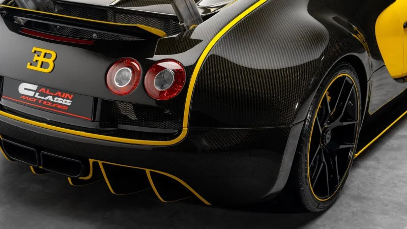 2008 Bugatti Veyron in Dubai