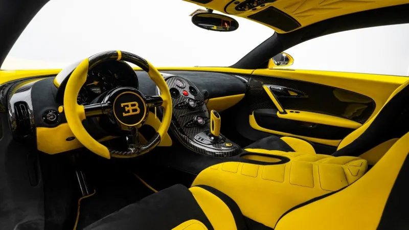 2008 Bugatti Veyron in Dubai