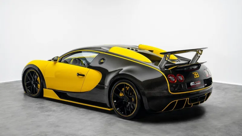 2008 Bugatti Veyron in Dubai