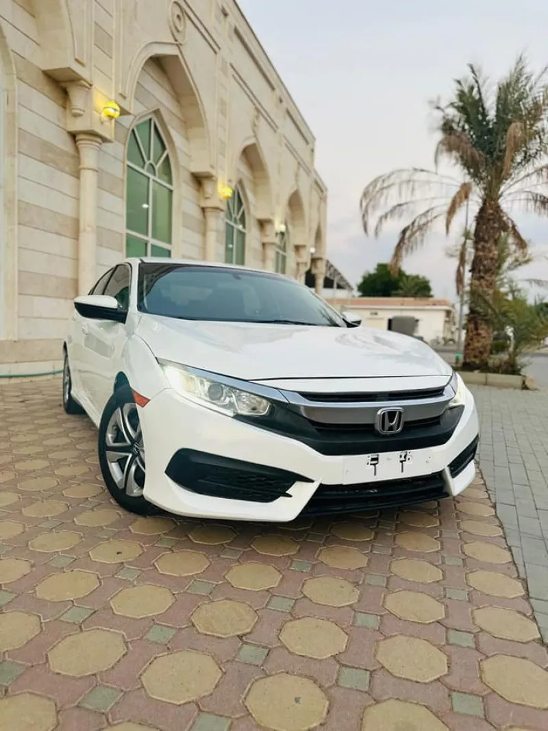 2017 هوندا سيفك in Dubai