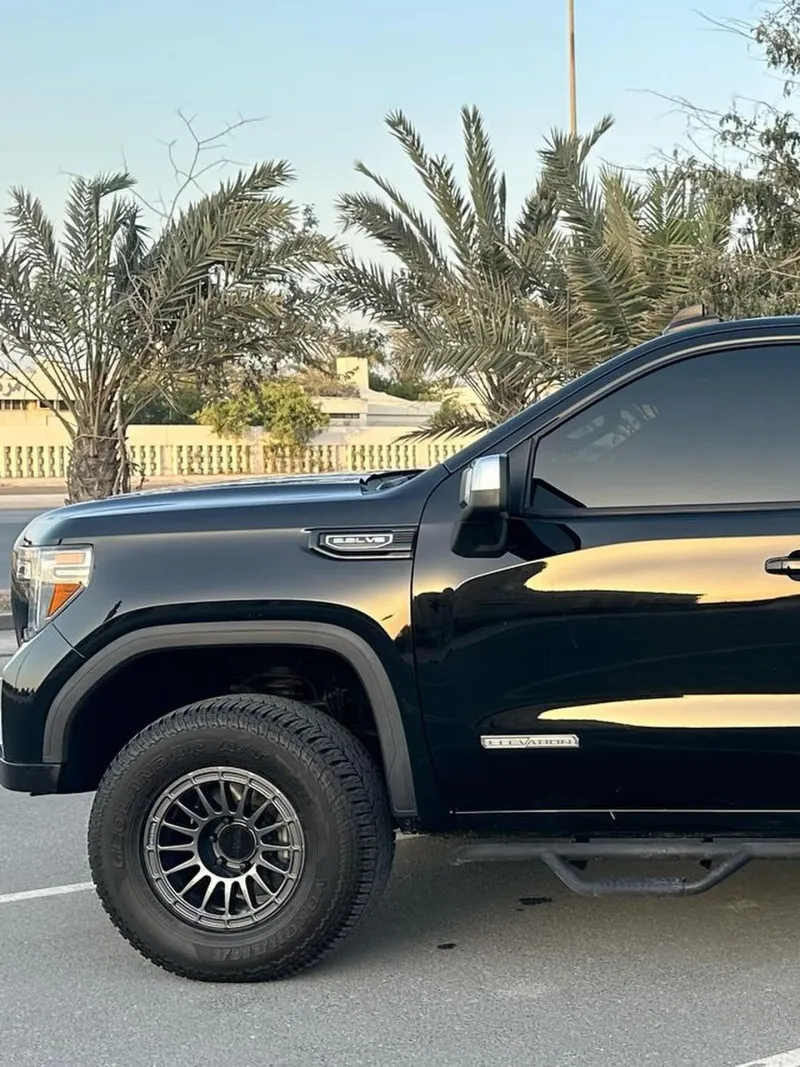 2019 GMC Sierra in Dubai
