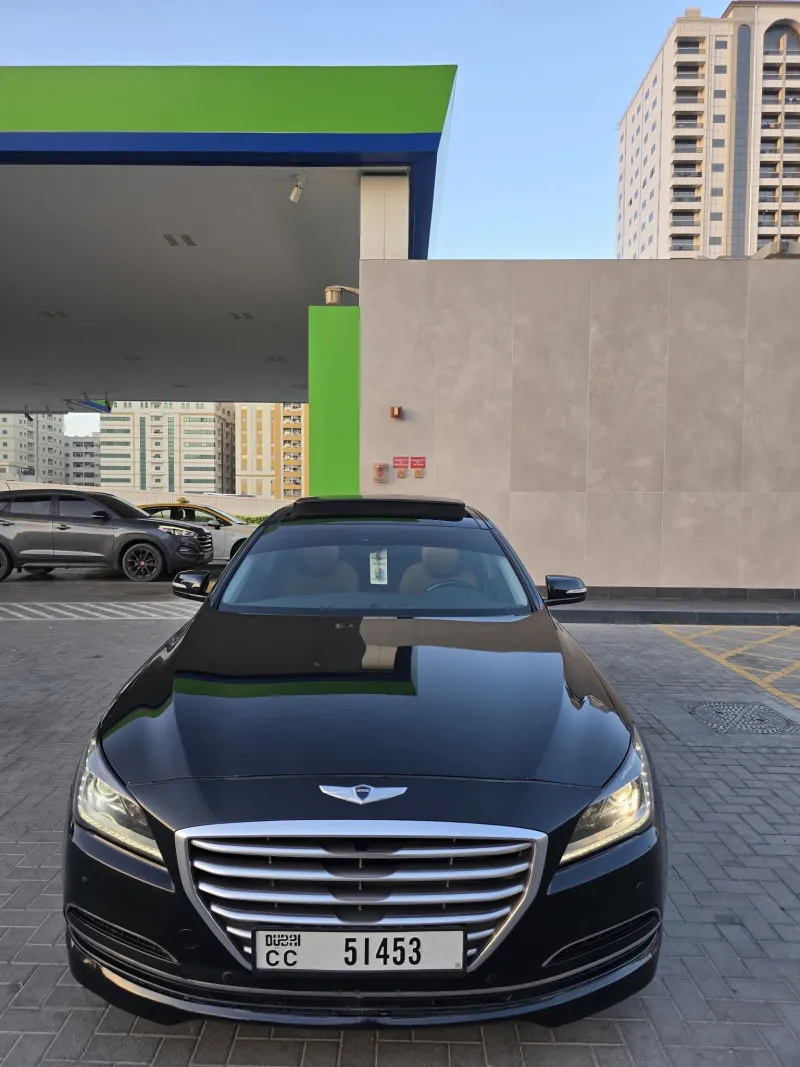 2015 هيونداي جينيسيس in Dubai