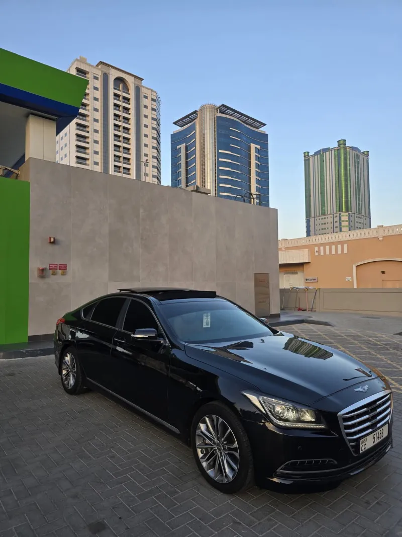 2015 هيونداي جينيسيس in Dubai