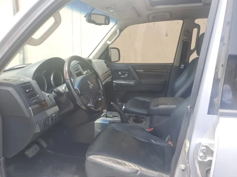 2013 Mitsubishi Pajero in Dubai