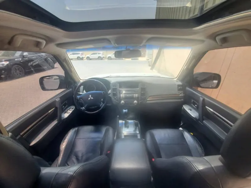2013 Mitsubishi Pajero in Dubai