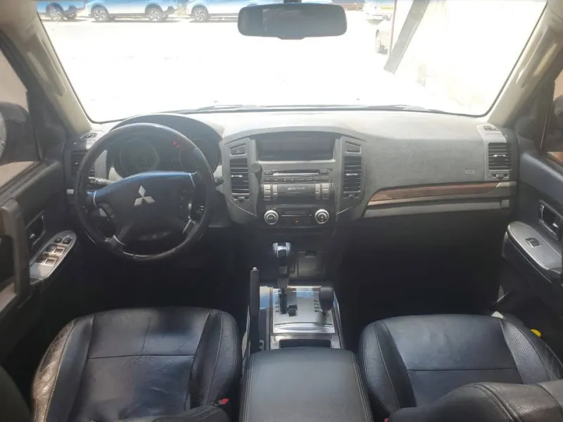 2013 Mitsubishi Pajero in Dubai