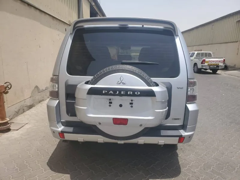 2013 Mitsubishi Pajero in Dubai