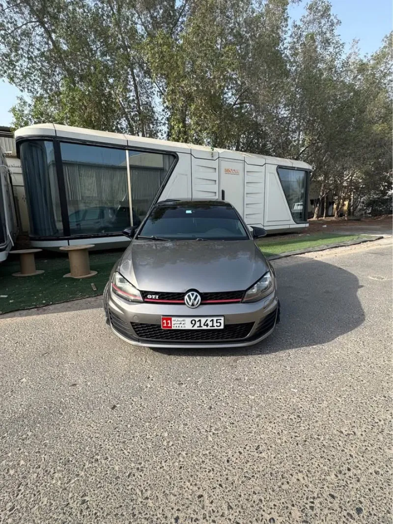 2015 Volkswagen Golf in Dubai