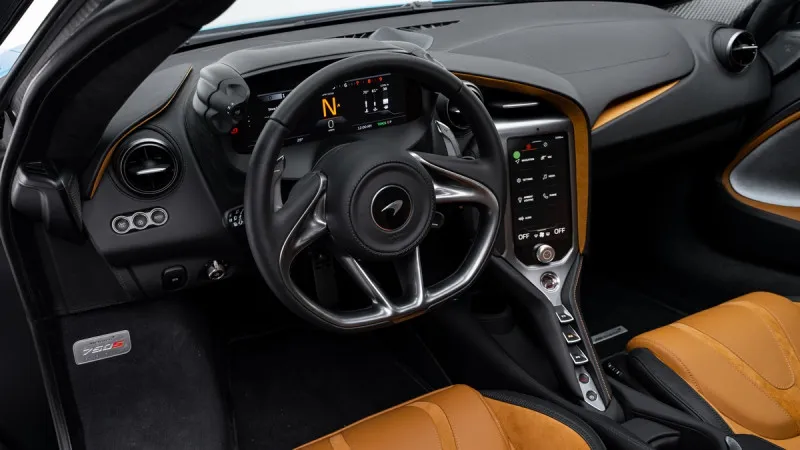 2024 McLaren 750S in Dubai