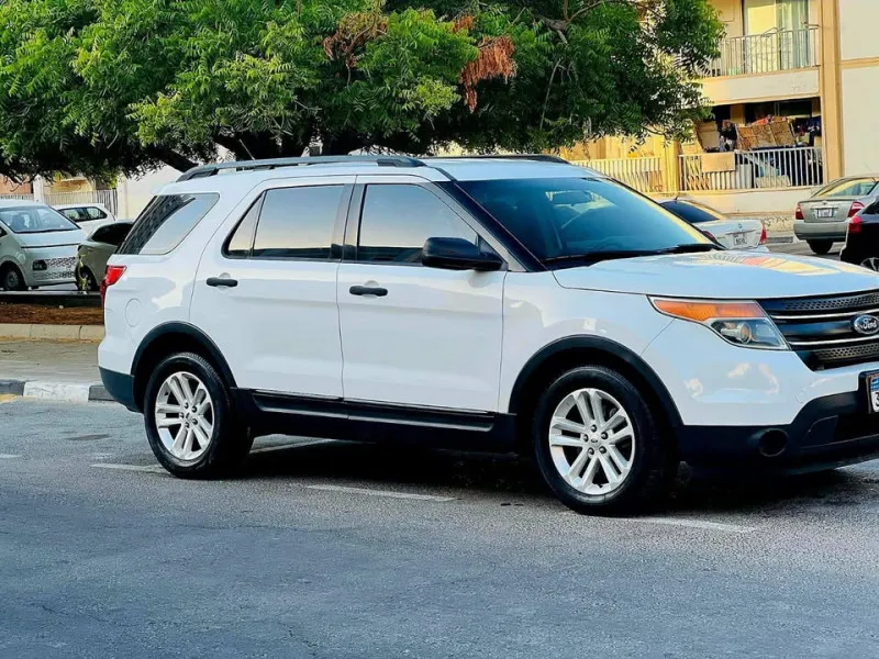 2015 Ford Explorer in Dubai