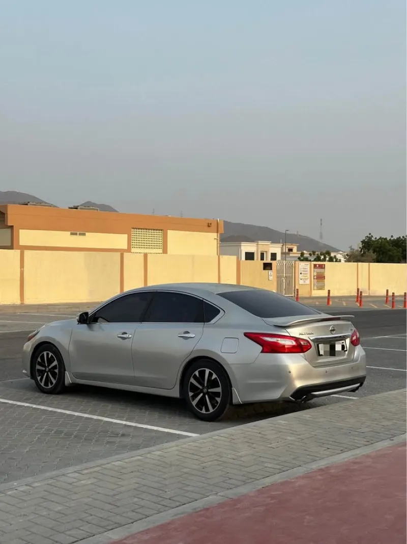 2016 نيسان آلتيما in Dubai