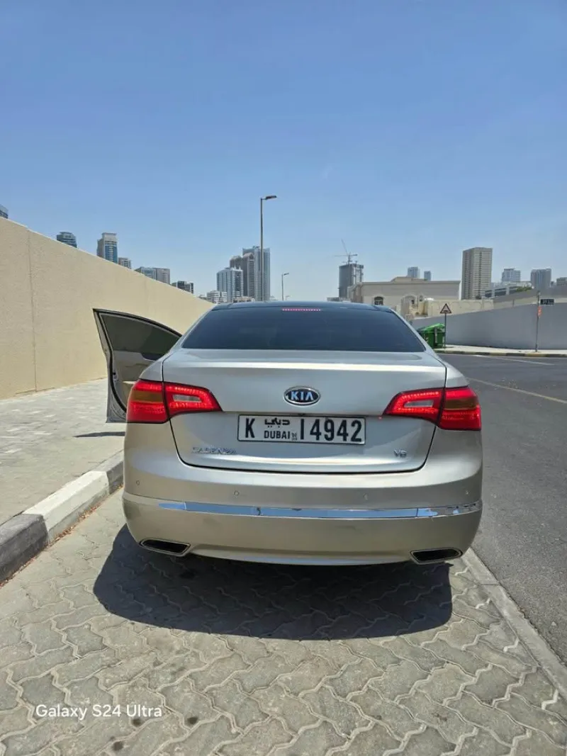 2012 Kia Cadenza in Dubai