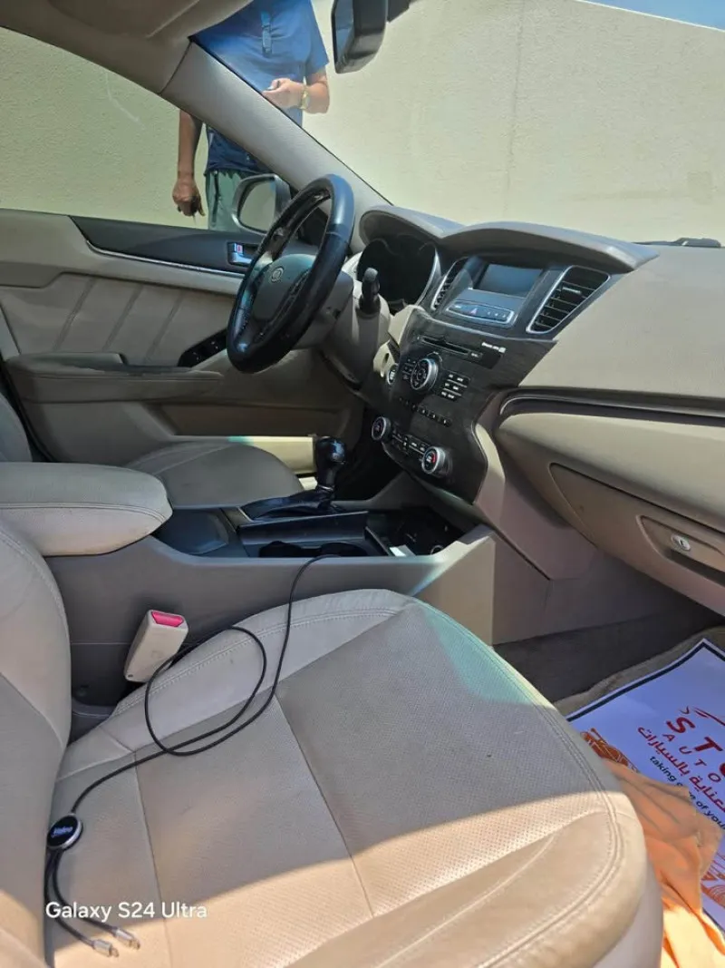2012 Kia Cadenza in Dubai