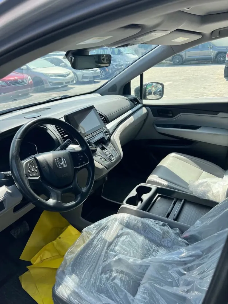 2022 Honda Odyssey in Dubai