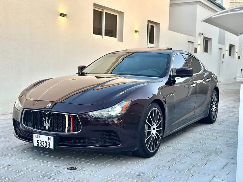 2014 مازيراتي جيبلي ١ in Dubai