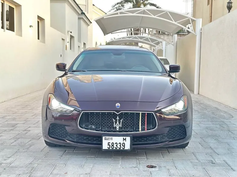2014 مازيراتي جيبلي ١ in Dubai