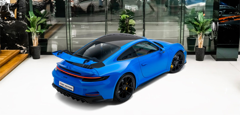 2022 Porsche 911 Carrera in dubai