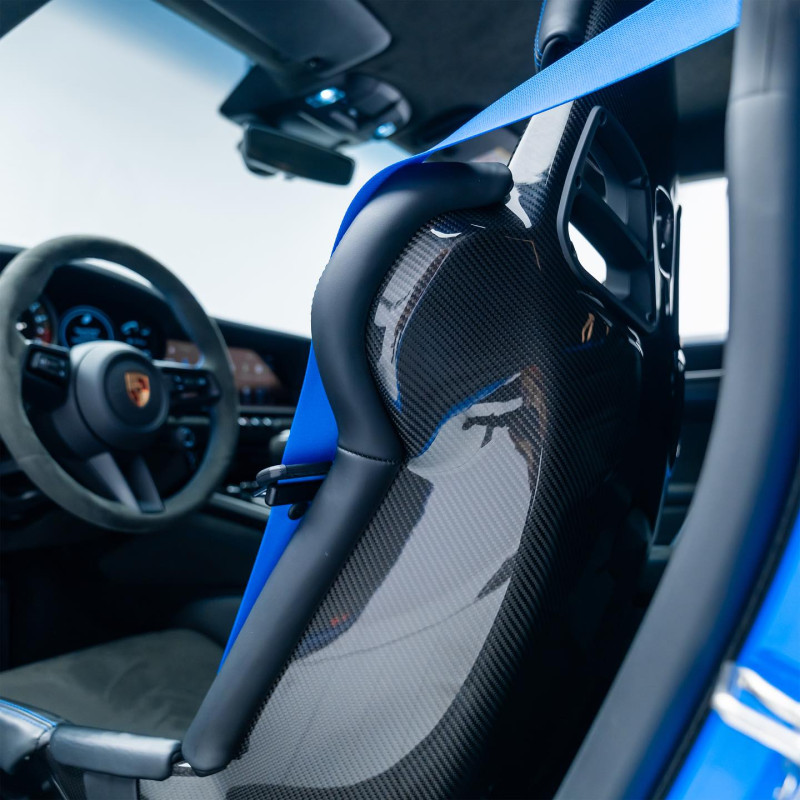 2022 Porsche 911 Carrera in dubai