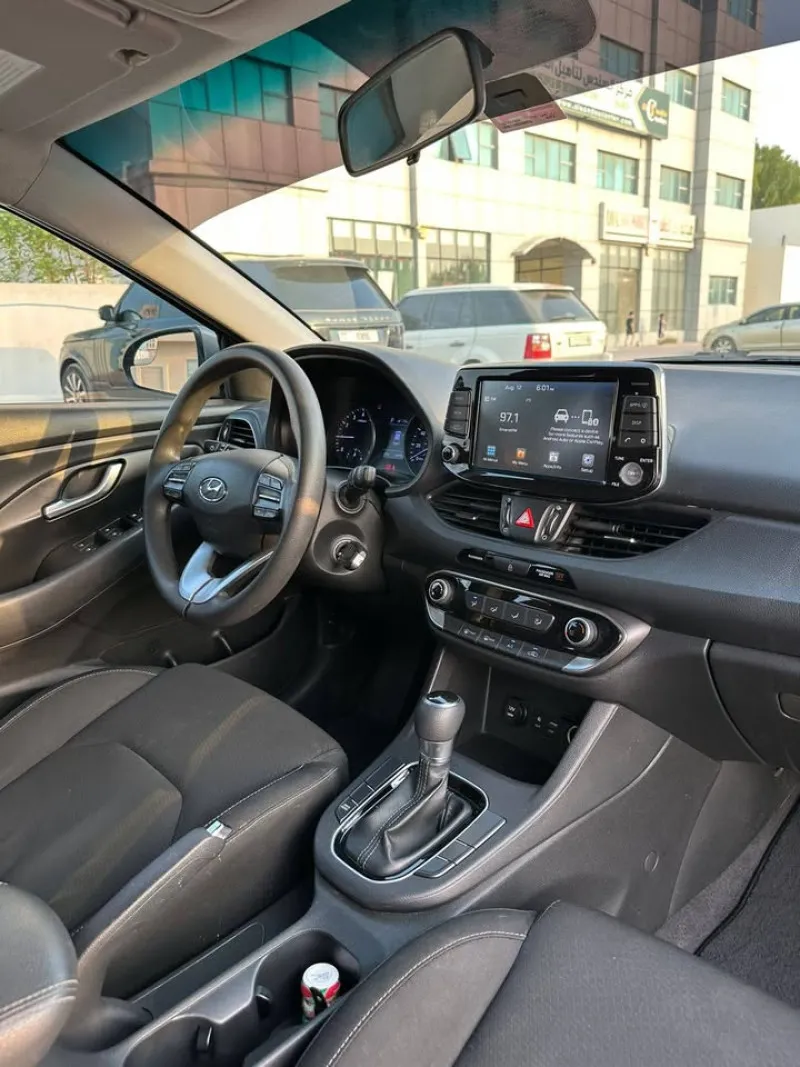 2020 Hyundai Elentra in Dubai